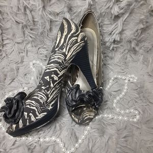Women's high heeled shoes